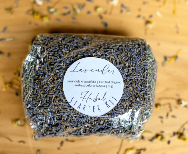 Lavender-packet-scattered-herbs